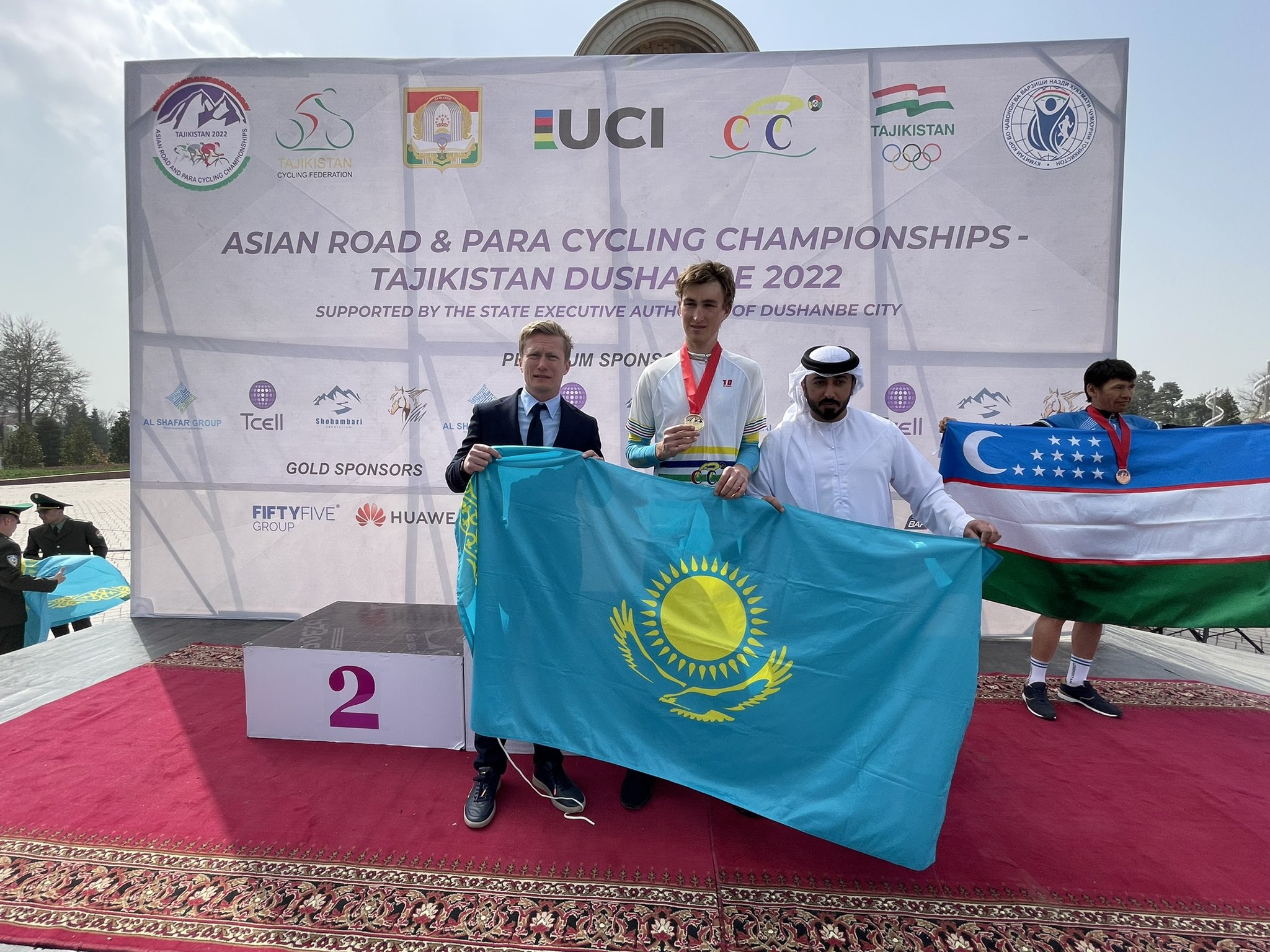 1648715979759993_2048x1536.jpeg FO2M11PXMAs55GL.jpeg