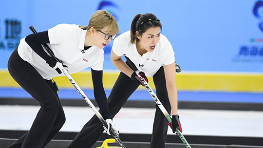 中国冰壶联赛·青海西宁多巴站女子决赛：哈尔滨队夺冠