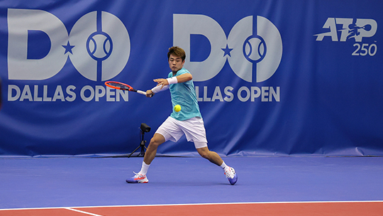 吴易昺2-1淘汰迈克尔莫 晋级ATP250达拉斯站第二轮
