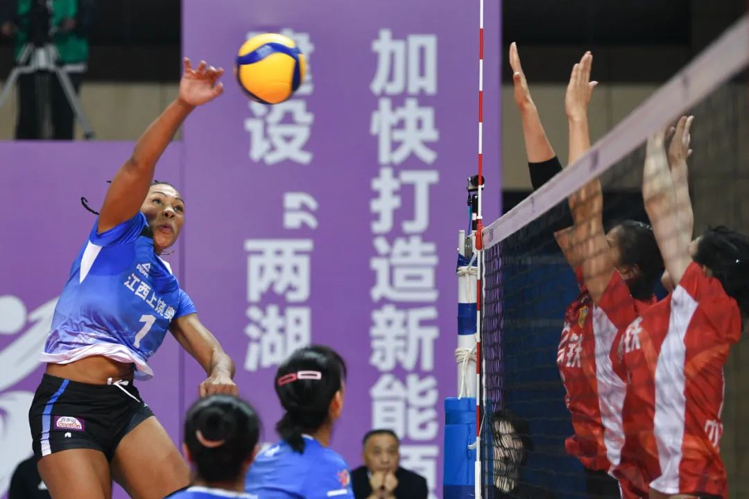 年轻选手表现出色 八强格局日渐明显—2023-2024中国女排超级联赛前八轮综述